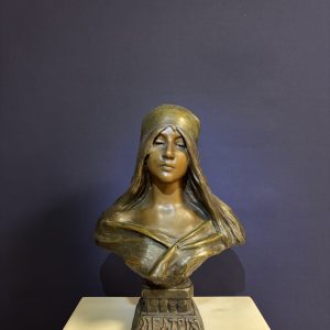 Villanis Zeuxis Art Gallery